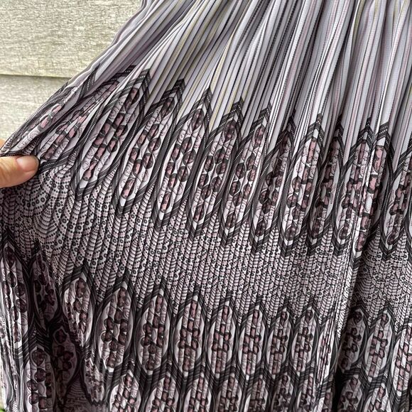 Lauren Conrad size 10 accordion pleated sundress. - Picture 8 of 10